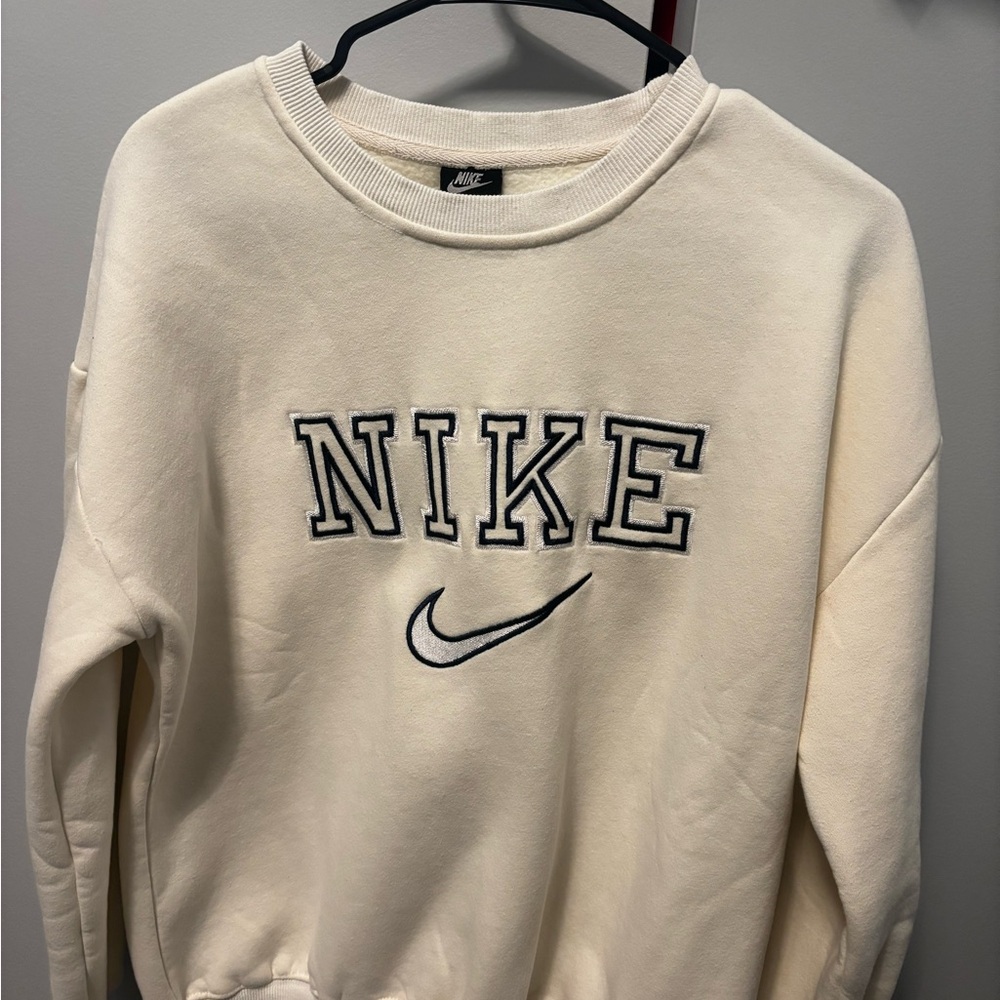 Vintage Nike Cream Sweatshirt